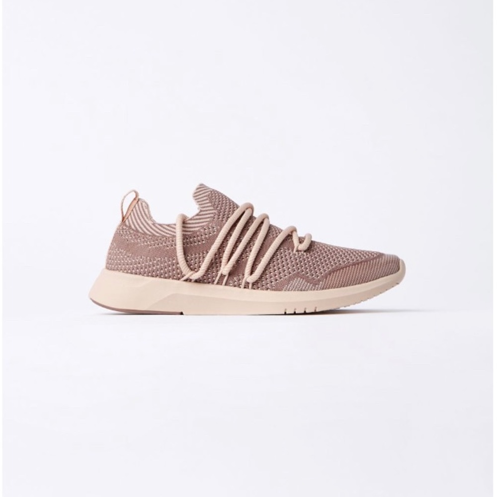 Fabletics Culver Performance Sneaker